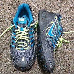 Barely Used Men's Nike Air Shoes